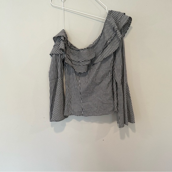 SCRIPTED BLOUSE, CHECKERED PATTERN ONE OFF SHOULDER RUFFLED SIZE LARGE 1644 - Picture 3 of 11